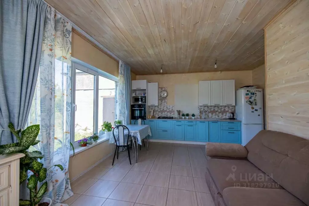 Дом в Оренбургская область, Оренбургский район, Чкаловский сельсовет, ... - Фото 2