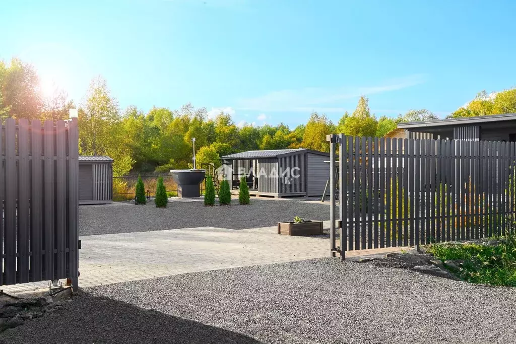 Дом в Карелия, Кондопожский район, Янишпольское с/пос, с. Янишполе ул. ... - Фото 1