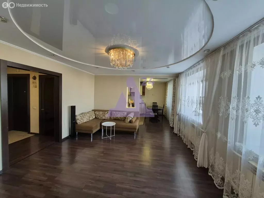 3-комнатная квартира: Барнаул, Павловский тракт, 221 (87.8 м) - Фото 2