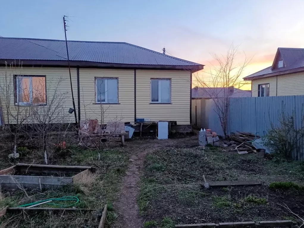 Таунхаус в Оренбургская область, Оренбургский район, пос. Приуральский ... - Фото 1