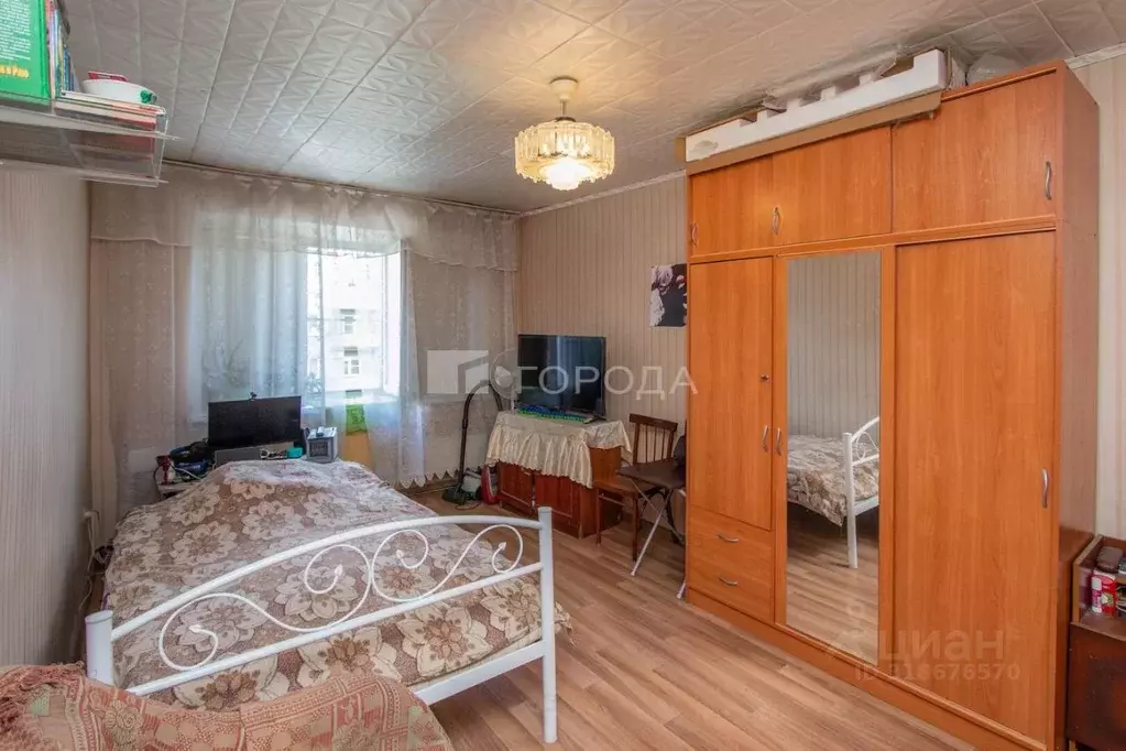 1-к кв. Кемеровская область, Новокузнецк ул. Сеченова, 8 (33.3 м) - Фото 0