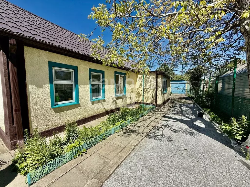 Дом в Краснодарский край, Приморско-Ахтарск Свободная ул. (74 м) - Фото 1