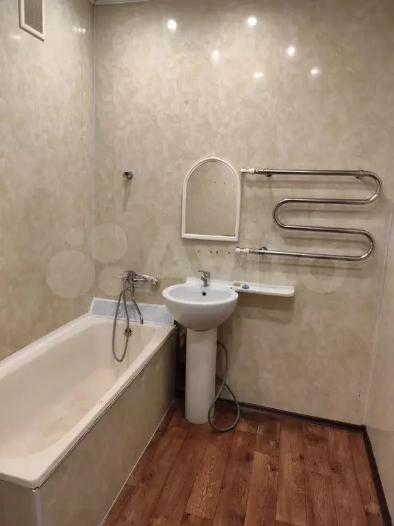 2-к. квартира, 60 м, 1/2 эт. - Фото 0