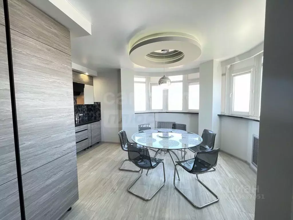 3-к кв. Оренбургская область, Оренбург ул. Чкалова, 53/3 (90.0 м) - Фото 1