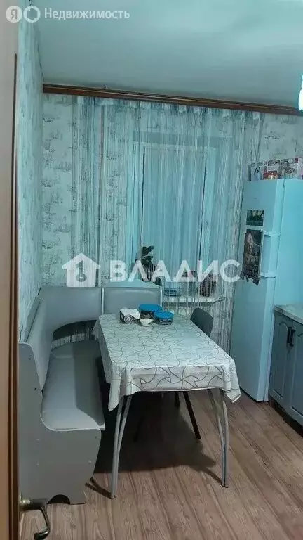 3-комнатная квартира: Стерлитамак, улица Артёма, 99 (66 м) - Фото 2