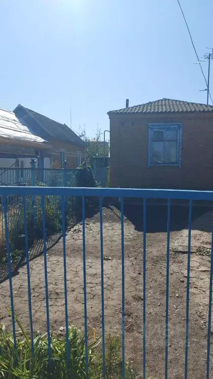 Дом в Ставропольский край, Новоалександровск ул. Володарского, 139 (35 ... - Фото 0