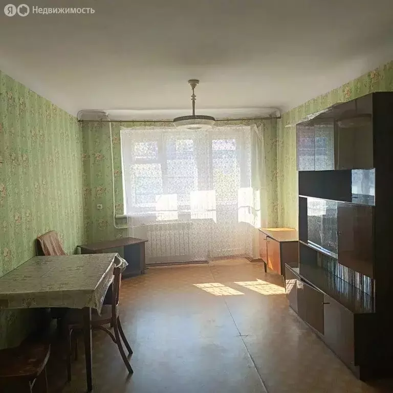 3-комнатная квартира: Слюдянка, Советская улица, 40 (56.2 м) - Фото 1