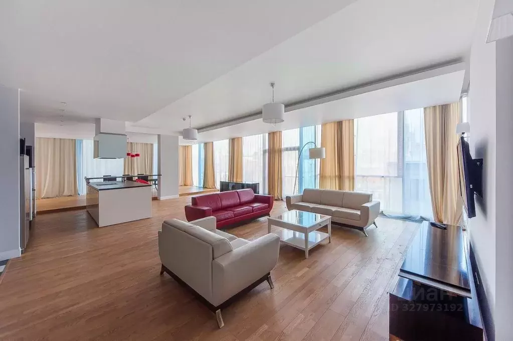 4-к кв. Москва ул. Климашкина, 17С2 (253.8 м) - Фото 1