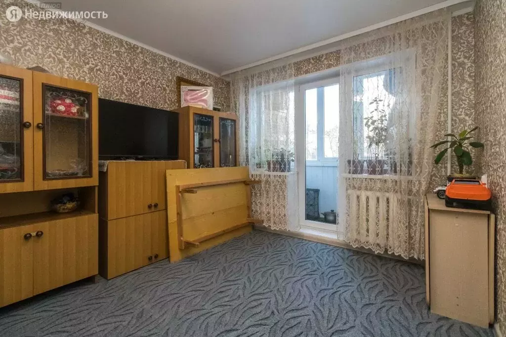 3-комнатная квартира: Уфа, улица Степана Халтурина, 44 (58.8 м) - Фото 0