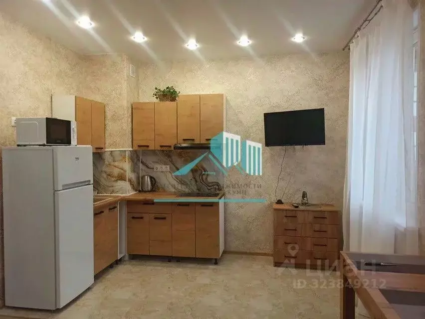 Студия Калужская область, Калуга бул. Солнечный, 18 (30.0 м) - Фото 1