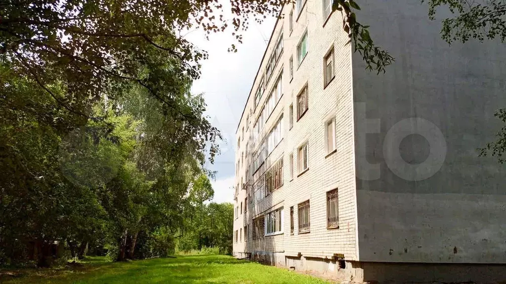 Комната 14 м в 4-к., 5/5 эт. - Фото 1