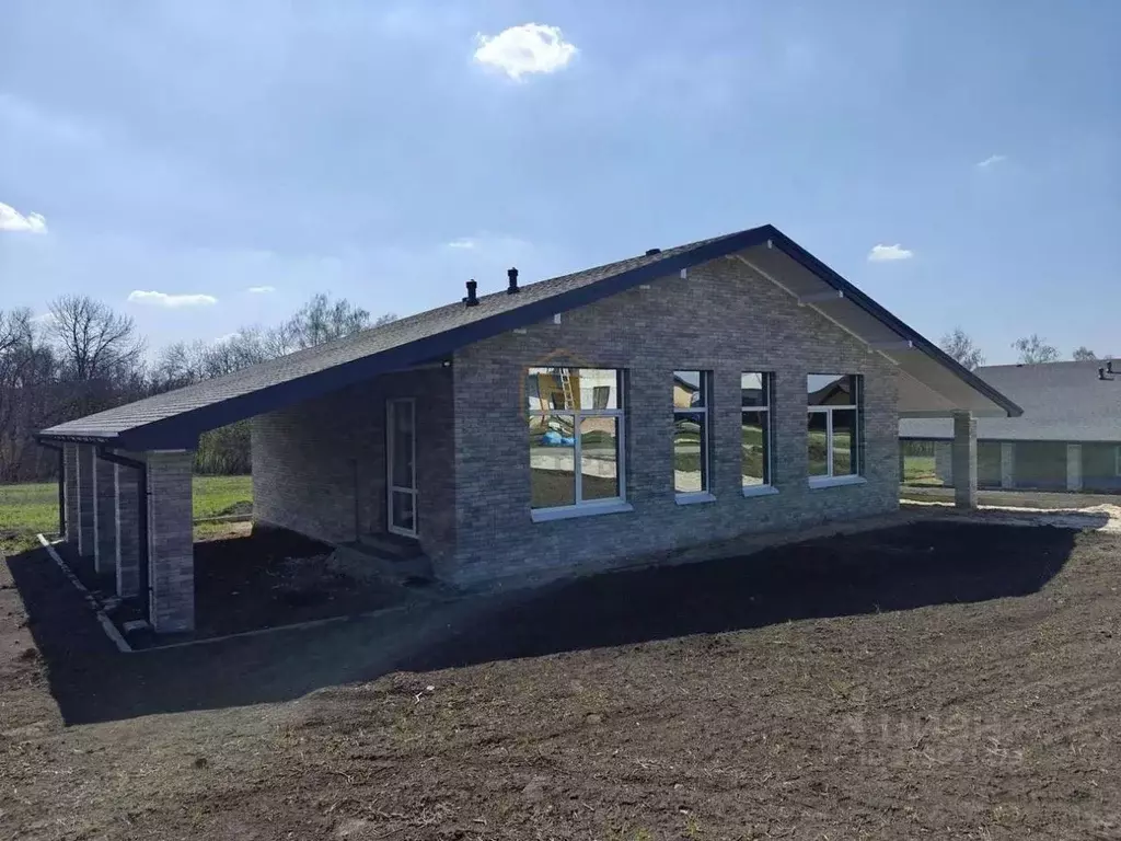 Дом в Белгородская область, Белгородский район, с. Стрелецкое ул. ... - Фото 1
