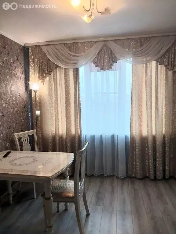 4-комнатная квартира: Санкт-Петербург, Софийская улица, 20к1 (74.6 м) - Фото 1