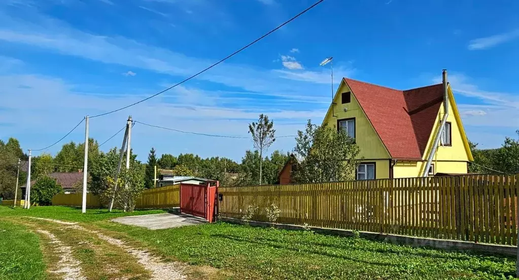 Дом в Калужская область, Тарусский район, Некрасово с/пос, д. ... - Фото 0