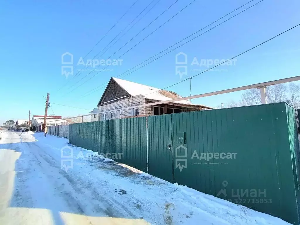 Дом в Волгоградская область, Среднеахтубинский район, Фрунзенское ... - Фото 1