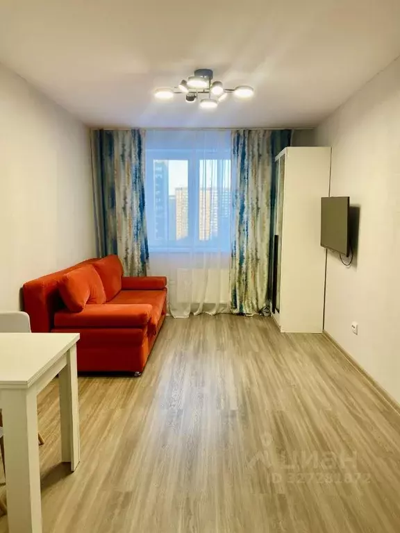 1-к кв. Санкт-Петербург пос. Парголово, ул. Шишкина, 299 (40.0 м) - Фото 1