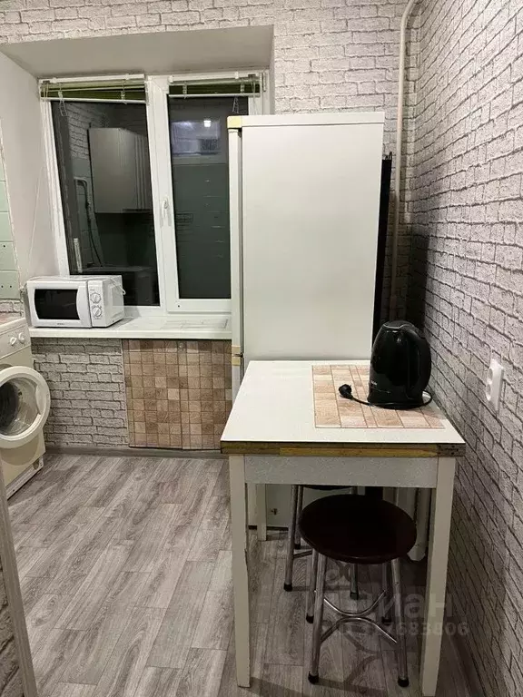 2-к кв. Брянская область, Брянск Октябрьская ул., 101 (42.0 м) - Фото 2