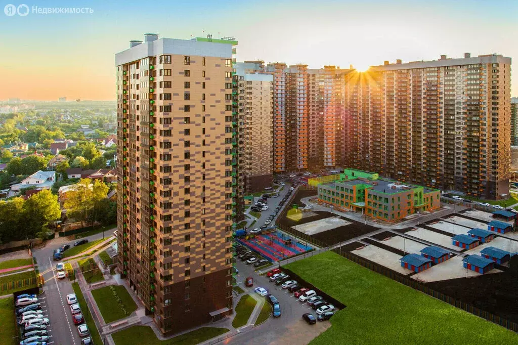 2-комнатная квартира: Одинцово, Сколковская улица, 1Г (71 м) - Фото 0