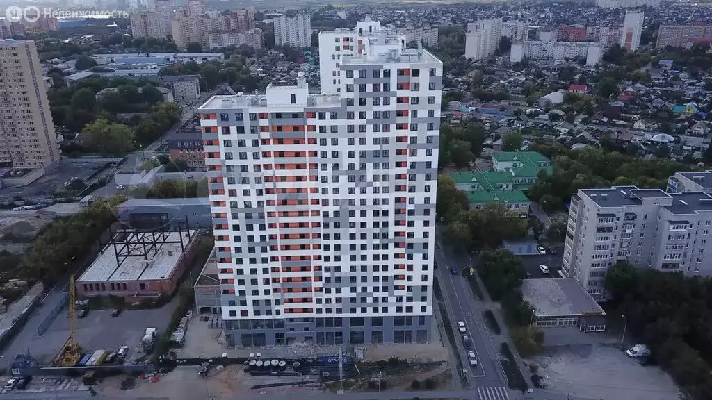 1-комнатная квартира: Тюмень, улица Менжинского, 60 (35 м) - Фото 1