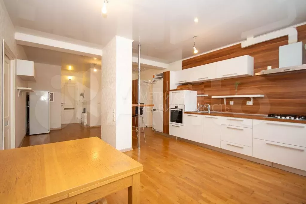 2-к. квартира, 68 м, 3/3 эт. - Фото 1