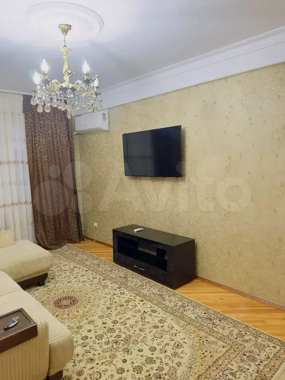 2-к. квартира, 60 м, 6/9 эт. - Фото 1