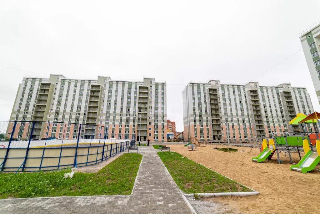 2-комнатная квартира: Хабаровск, улица Героев Пассаров, 10 (53 м) - Фото 1