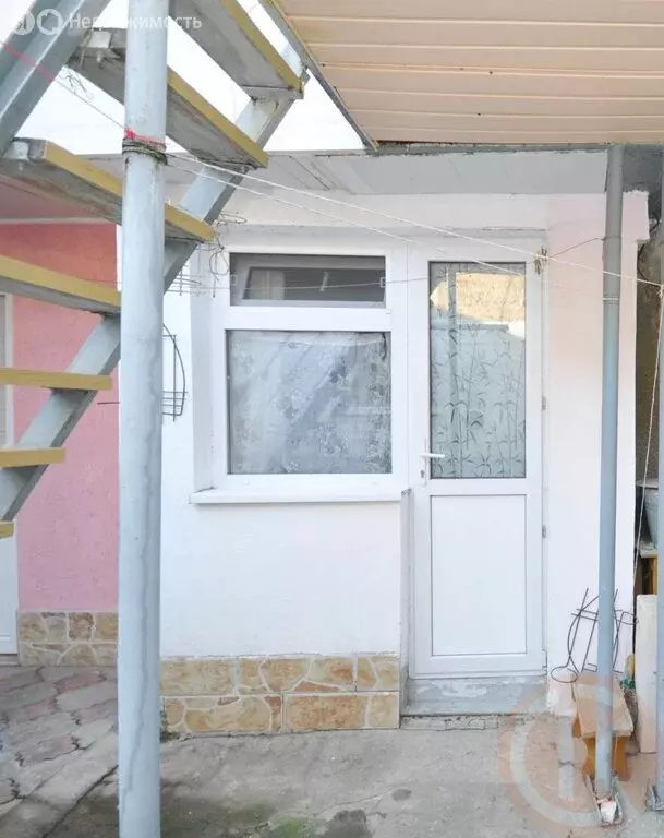 2-комнатная квартира: Евпатория, Нижняя улица, 15 (38 м) - Фото 2