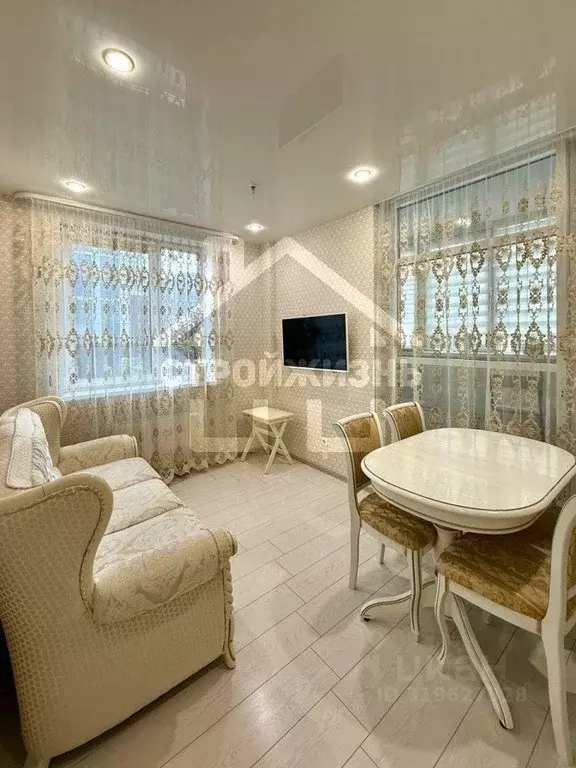2-к кв. Свердловская область, Екатеринбург ул. Шейнкмана, 86А (53.0 м) - Фото 0