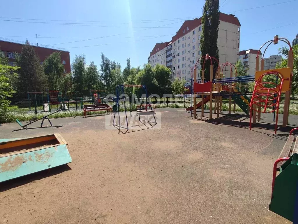 3-к кв. Башкортостан, Уфа ул. Набережная реки Уфы, 63 (60.3 м) - Фото 2