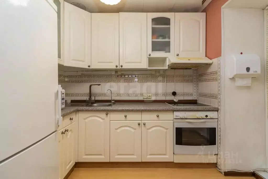 2-к кв. Тюменская область, Тюмень ул. Мельникайте, 50а (49.6 м) - Фото 0