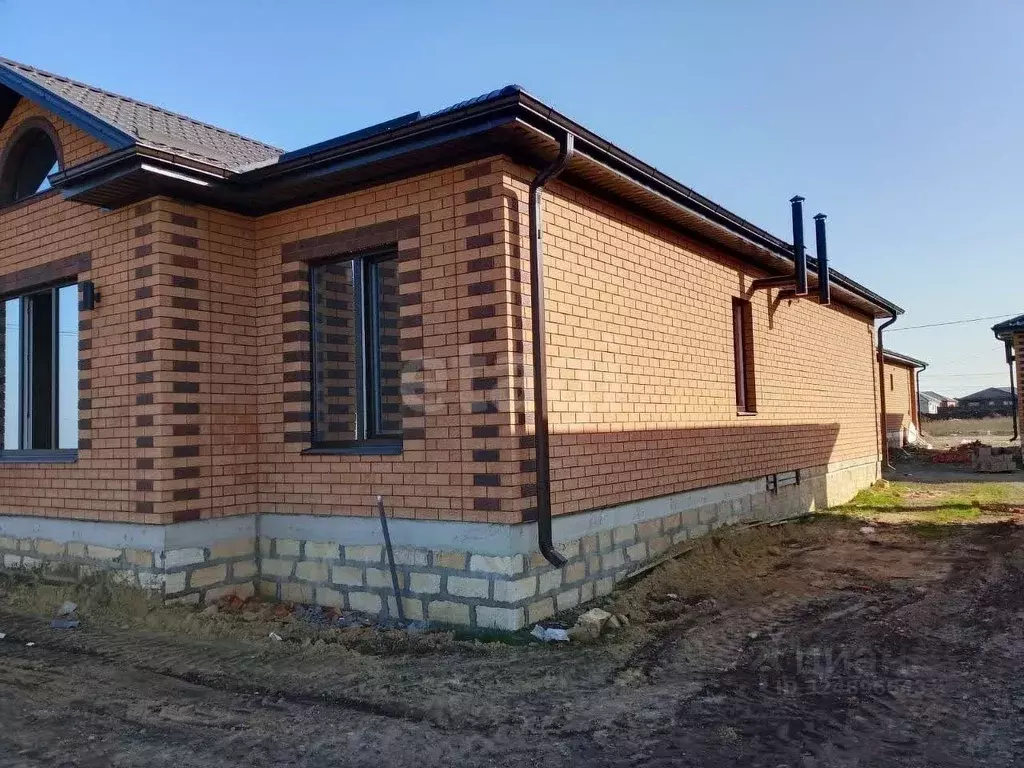 Дом в Ставропольский край, Михайловск Шпаковский район, ул. Андрея ... - Фото 1