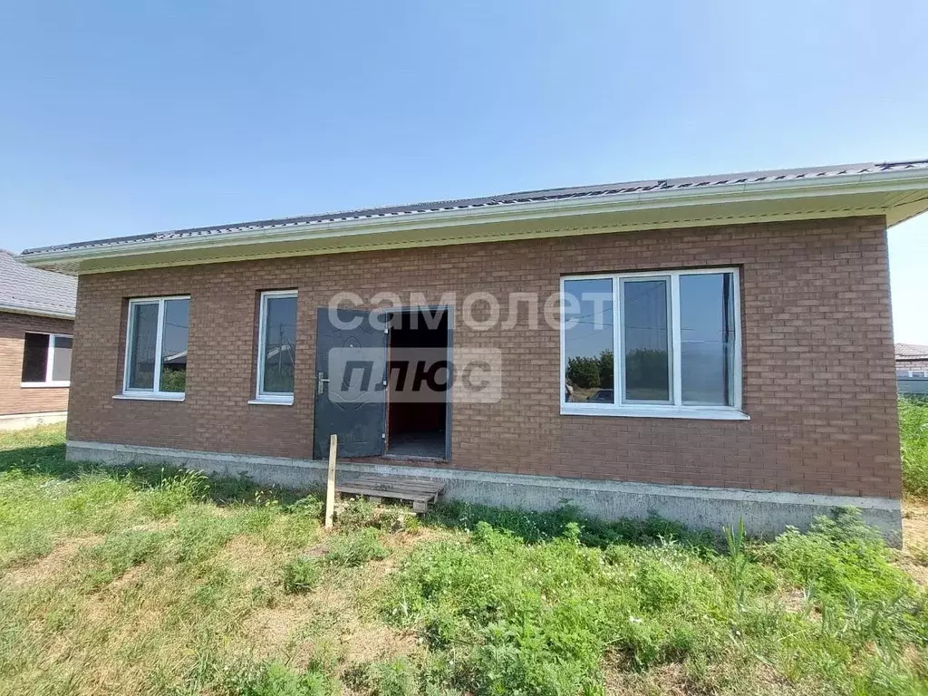 Дом в Краснодарский край, Кореновск ул. Захарченко, 30 (114 м) - Фото 1