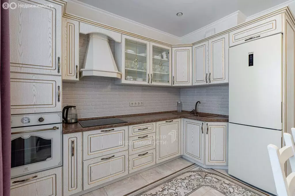 3-комнатная квартира: Казань, проспект Победы, 139к2 (100.5 м) - Фото 1