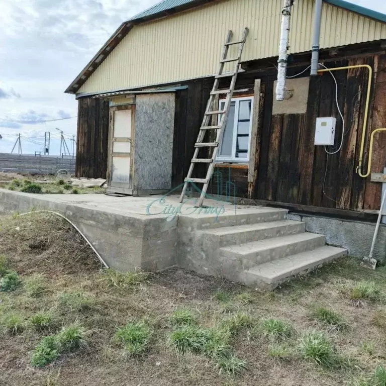 Дом в Оренбургская область, пос. Новоорск ул. Правдухина (91 м) - Фото 1