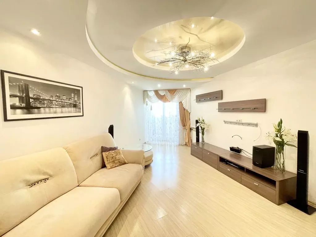 Продаётся 2-к квартира, 65 м - Фото 0