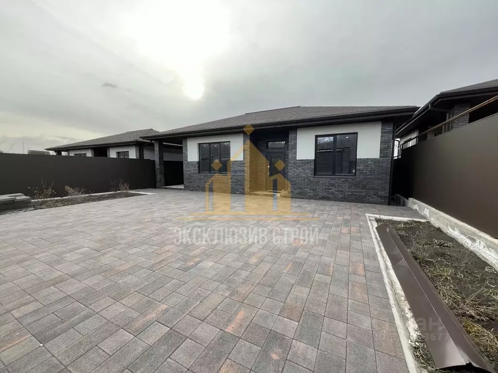 Дом в Ставропольский край, Лермонтов городской округ, с. Острогорка ... - Фото 1