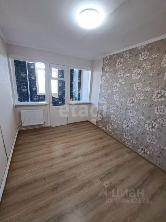 2-к кв. Крым, Сакский район, с. Орехово просп. 60 лет СССР (44.9 м) - Фото 1