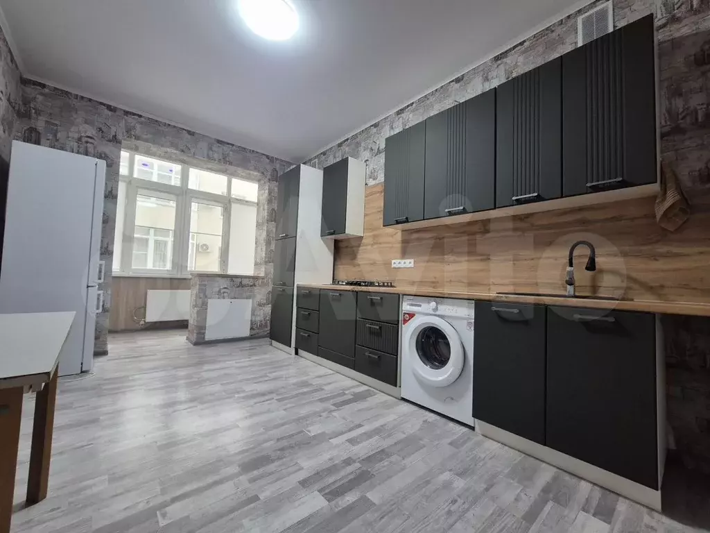 2-к. квартира, 60,7 м, 1/3 эт. - Фото 1