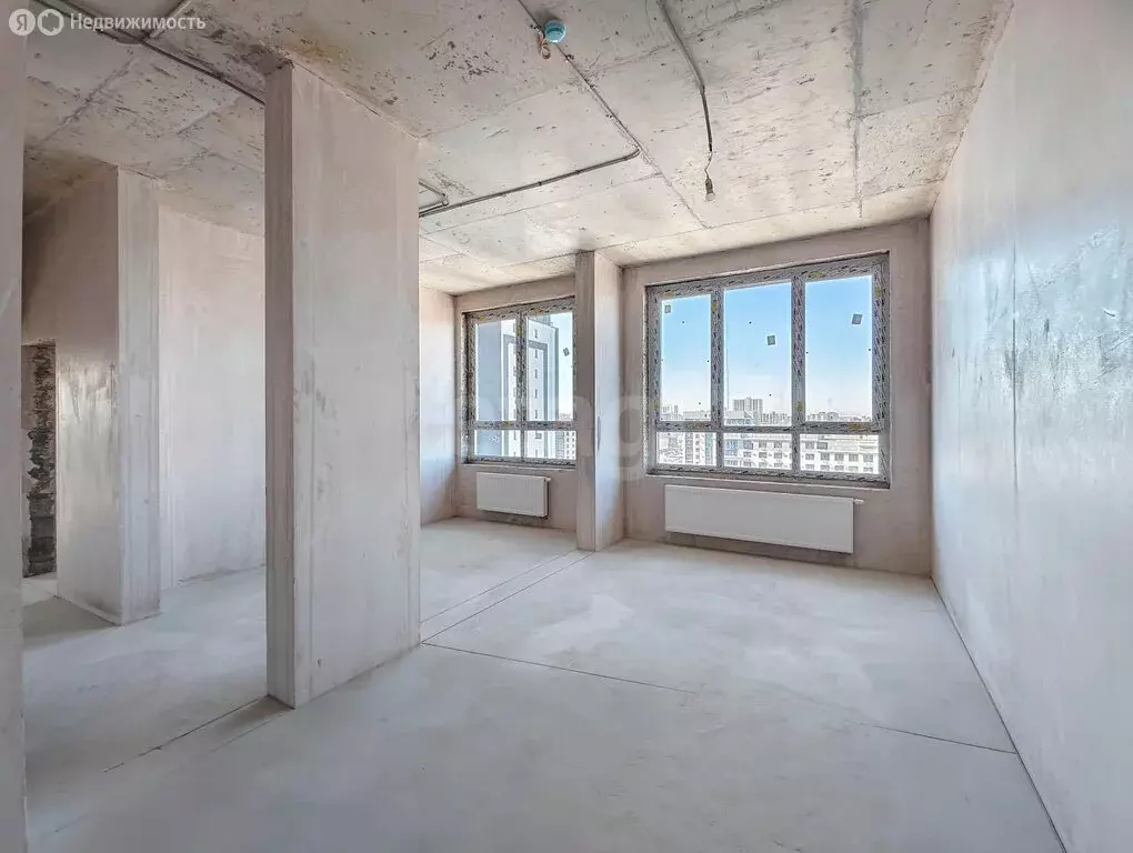 2-комнатная квартира: Тюмень, улица Разведчика Кузнецова, 16 (81.5 м) - Фото 2