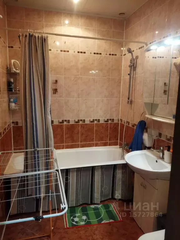 1-к кв. Омская область, Омск просп. Комарова, 15к3 (42.0 м) - Фото 2