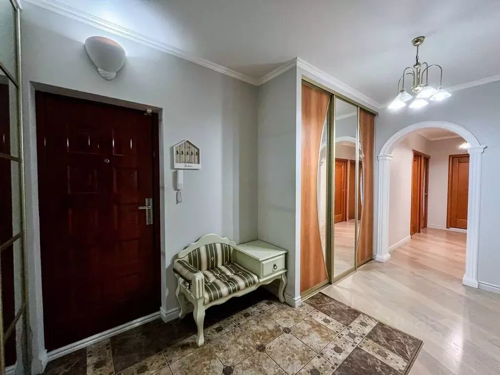 4-к кв. Рязанская область, Рязань Магистральная ул., 21 (109.6 м) - Фото 1