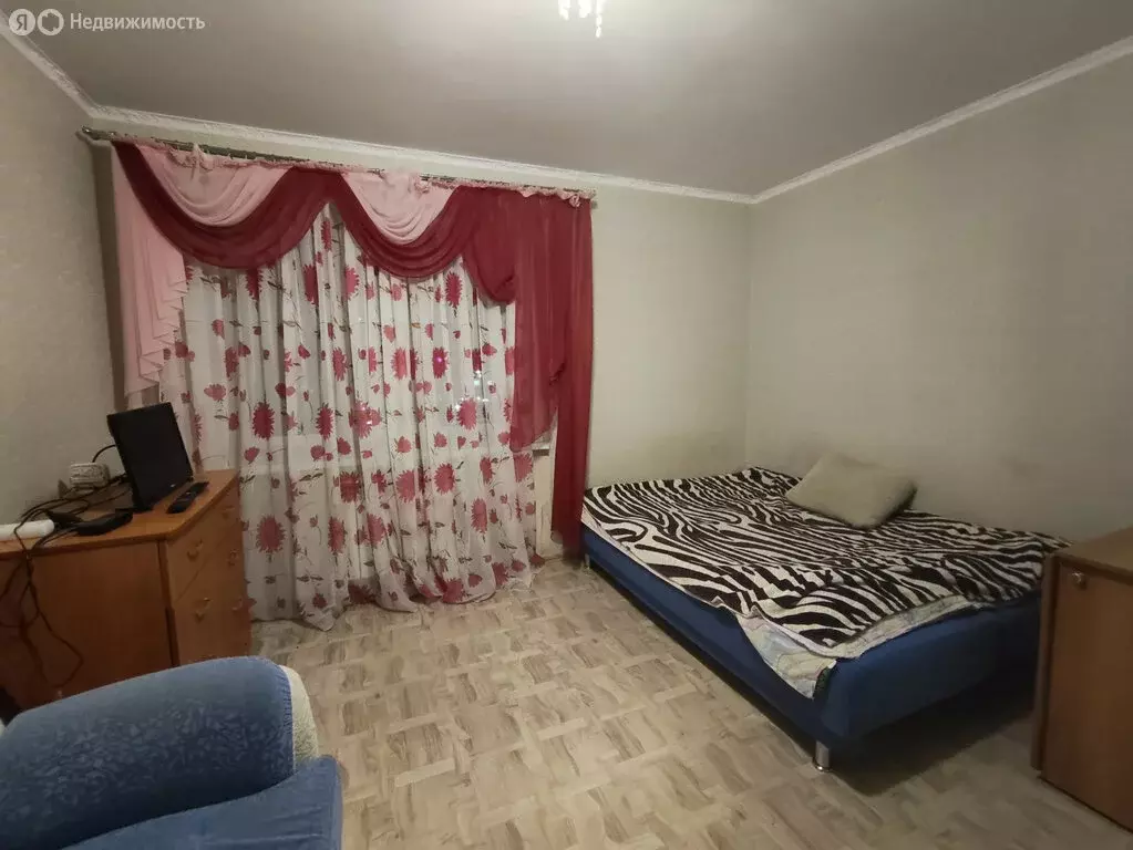 1-комнатная квартира: Медведево, посёлок городского типа Медведево, ... - Фото 2