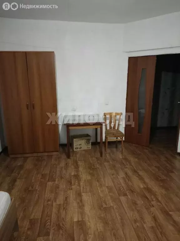 3-комнатная квартира: Кызыл, микрорайон Спутник, Убсу-Нурская улица, 6 ... - Фото 1