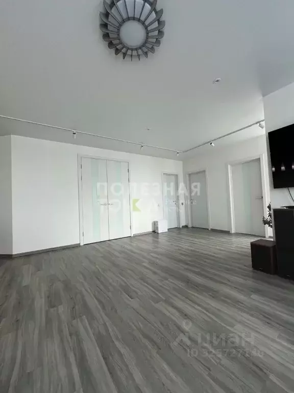 3-к кв. Самарская область, Самара ул. Луначарского, 3 (100.0 м) - Фото 1