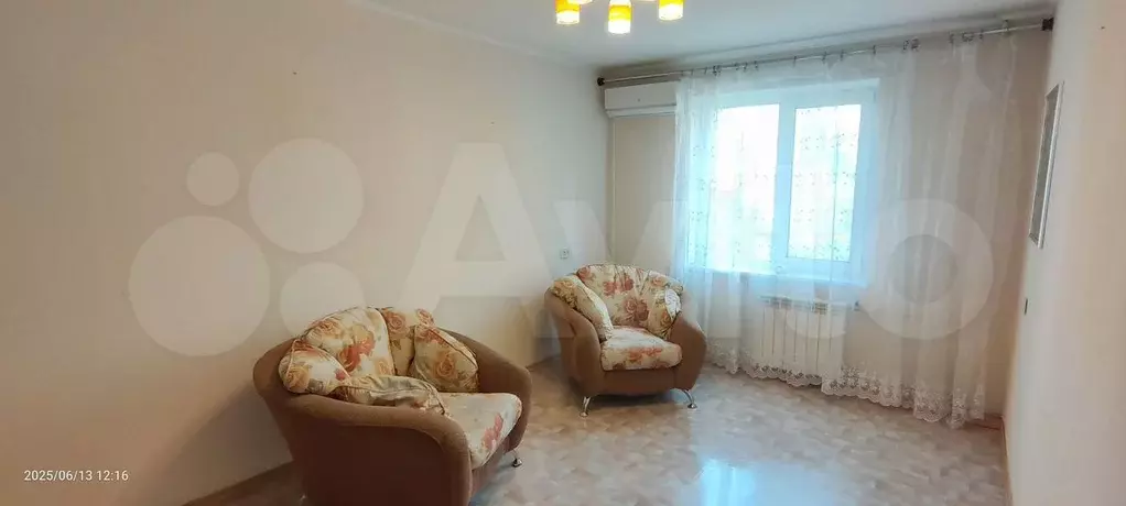 3-к. квартира, 63 м, 3/9 эт. - Фото 0