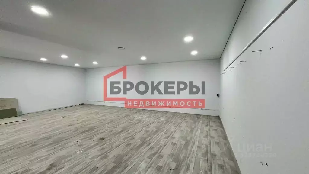 Помещение свободного назначения в Севастополь ул. Тарутинская, 36А (72 ... - Фото 2