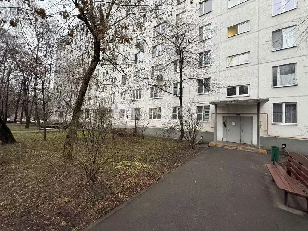 Продается 3-комнатная квартира - Фото 1