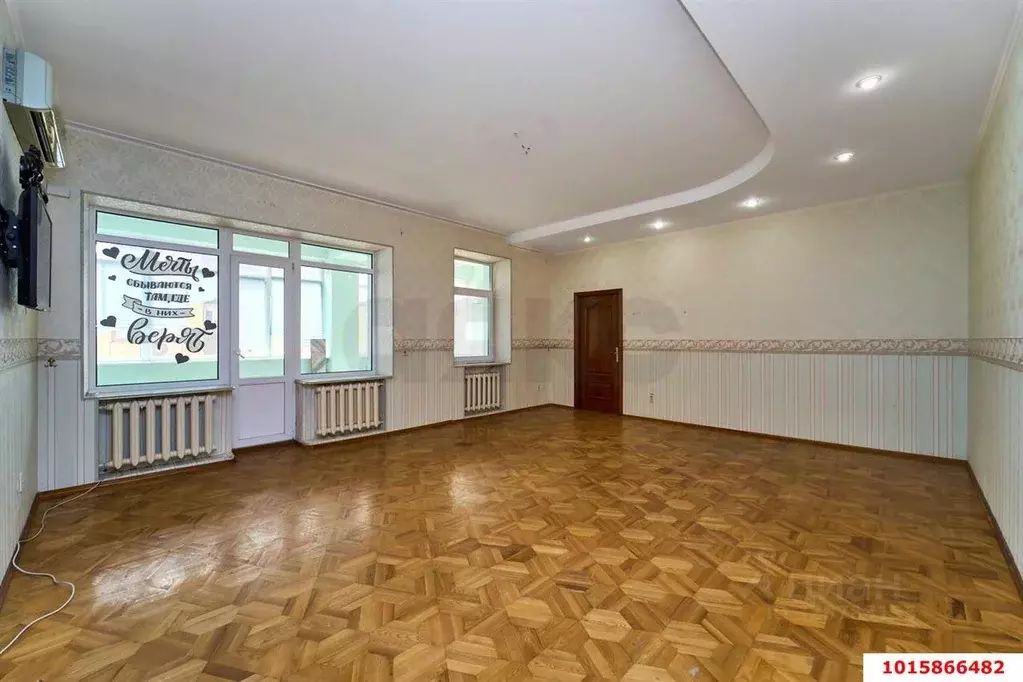 5-к кв. Краснодарский край, Краснодар ул. Гагарина (203.3 м) - Фото 1