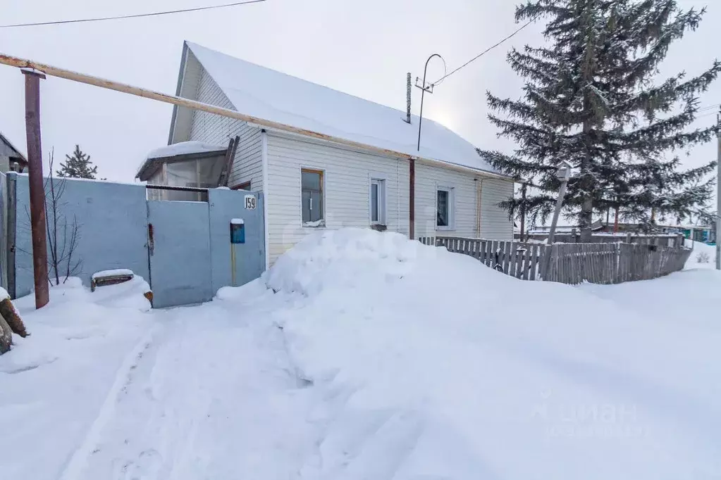 Дом в Омская область, Омский район, с. Надеждино Центральная ул., 159 ... - Фото 0