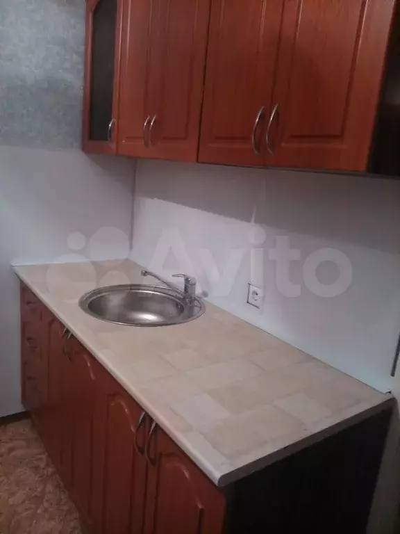 1-к. квартира, 42 м, 1/10 эт. - Фото 1
